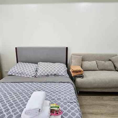 The Cozy Urban Studio