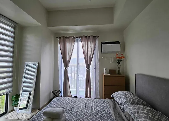 The Cozy Urban Aparthotel
